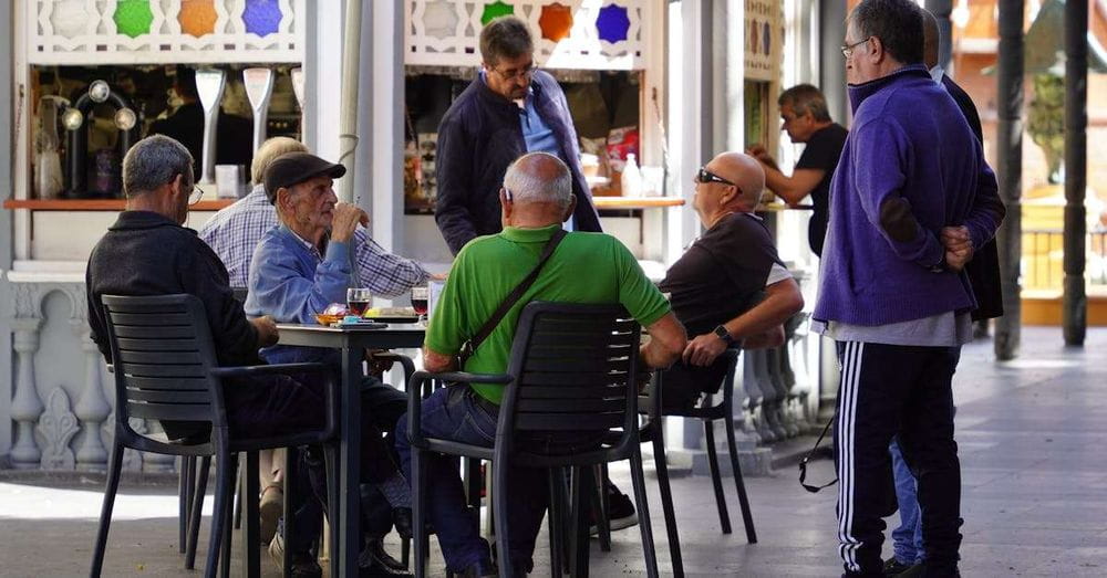 La amistad, un valor fundamental para los argentinos: Incomodidades al hablar de ciertos temas