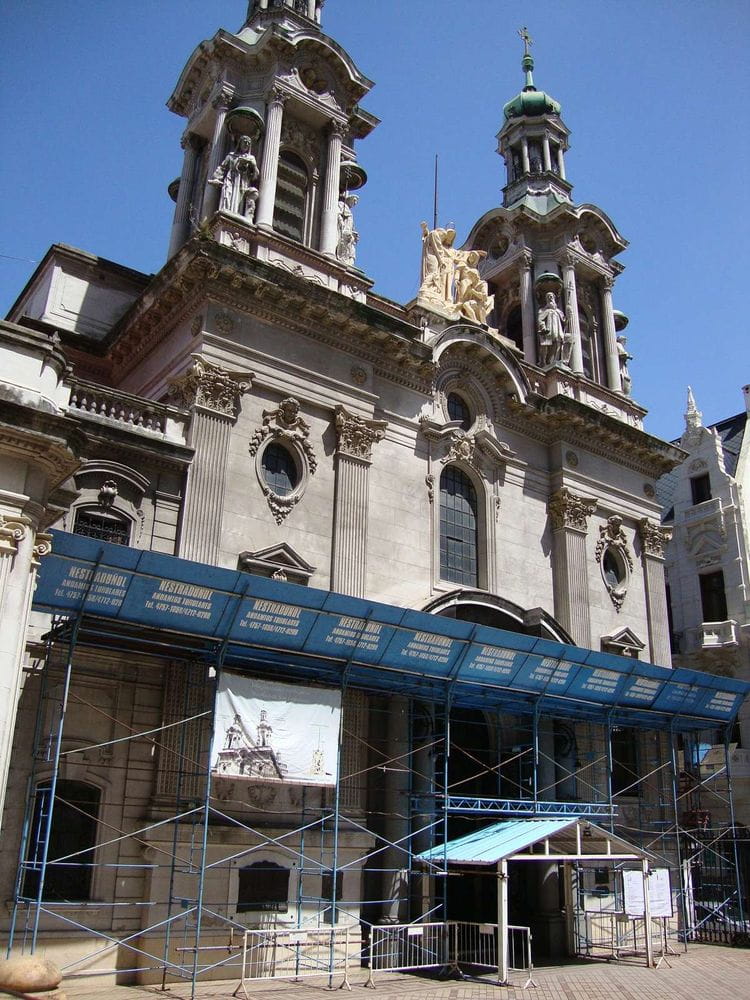 La Basílica que sobrevivió a un bombardeo y su secreto en una escultura