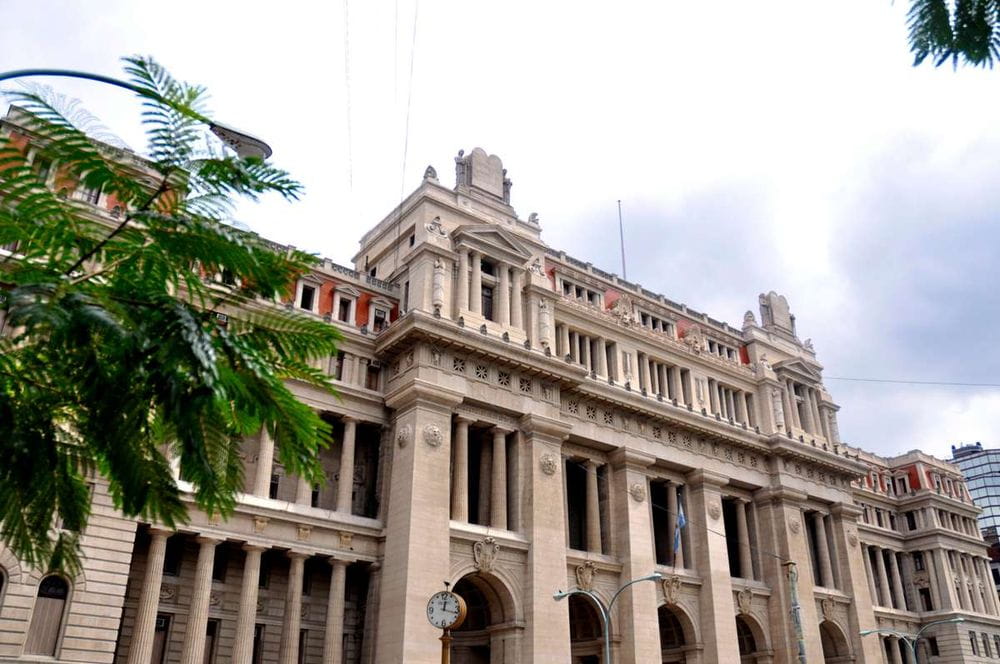 La Justicia se enfrenta al nuevo impuesto a las Ganancias: Magistrados y empleados judiciales presentan demandas