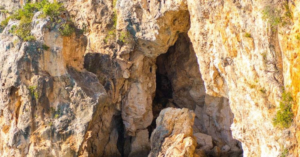 Localizados ilesos los espeleólogos desaparecidos en una cueva de Cantabria