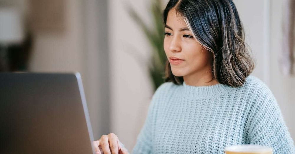 Los jóvenes, beneficiados por la recuperación del empleo pero todavía con retos por superar