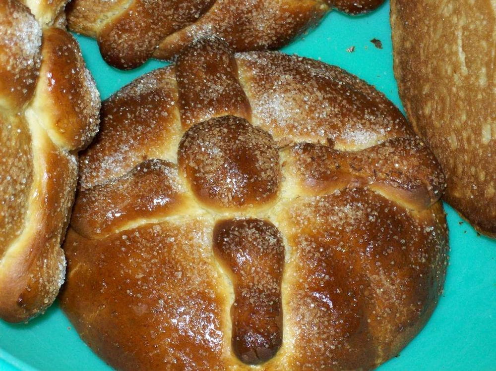 Sorpresa en La Comer: Pan de muerto a cuatro meses del Día de Muertos